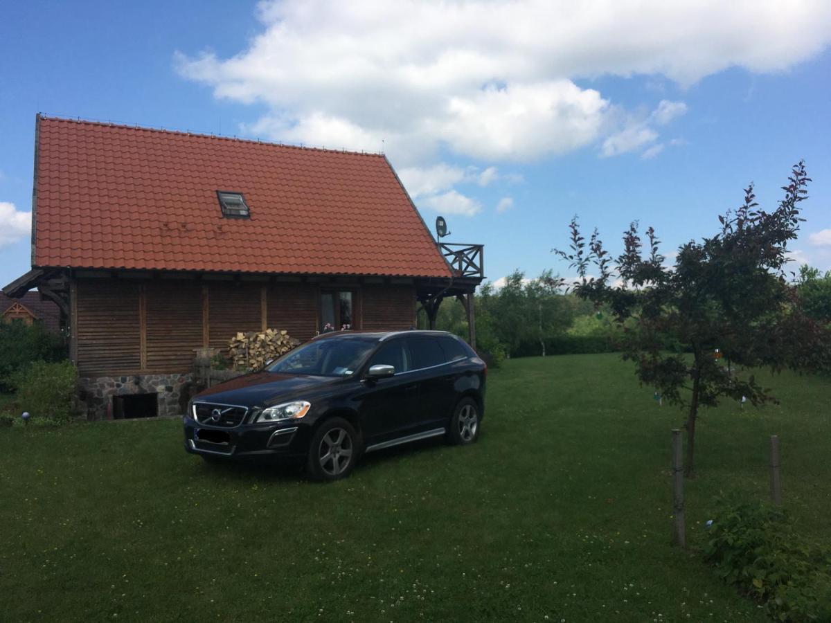 Dom Nad Jeziorem Lakorz Exteriör bild